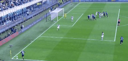 1665918387178025968.gif int sal 5.gif